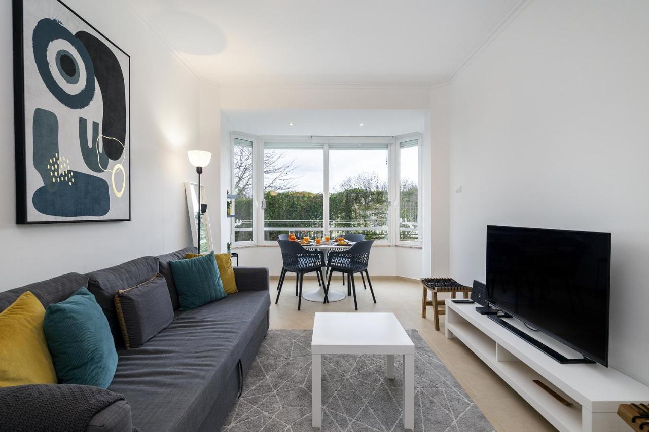 Whome Peaceful Alges Family Home Away From City Noise Lisbona Esterno foto
